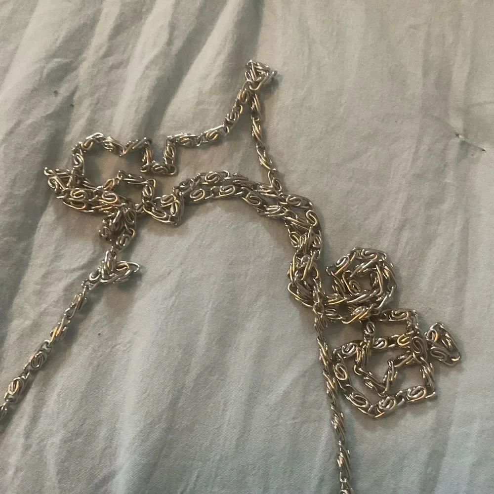 Elegant *La Regale* Silver Bead Chain Crossbody Bag Satin Lining - Picture 4 of 10